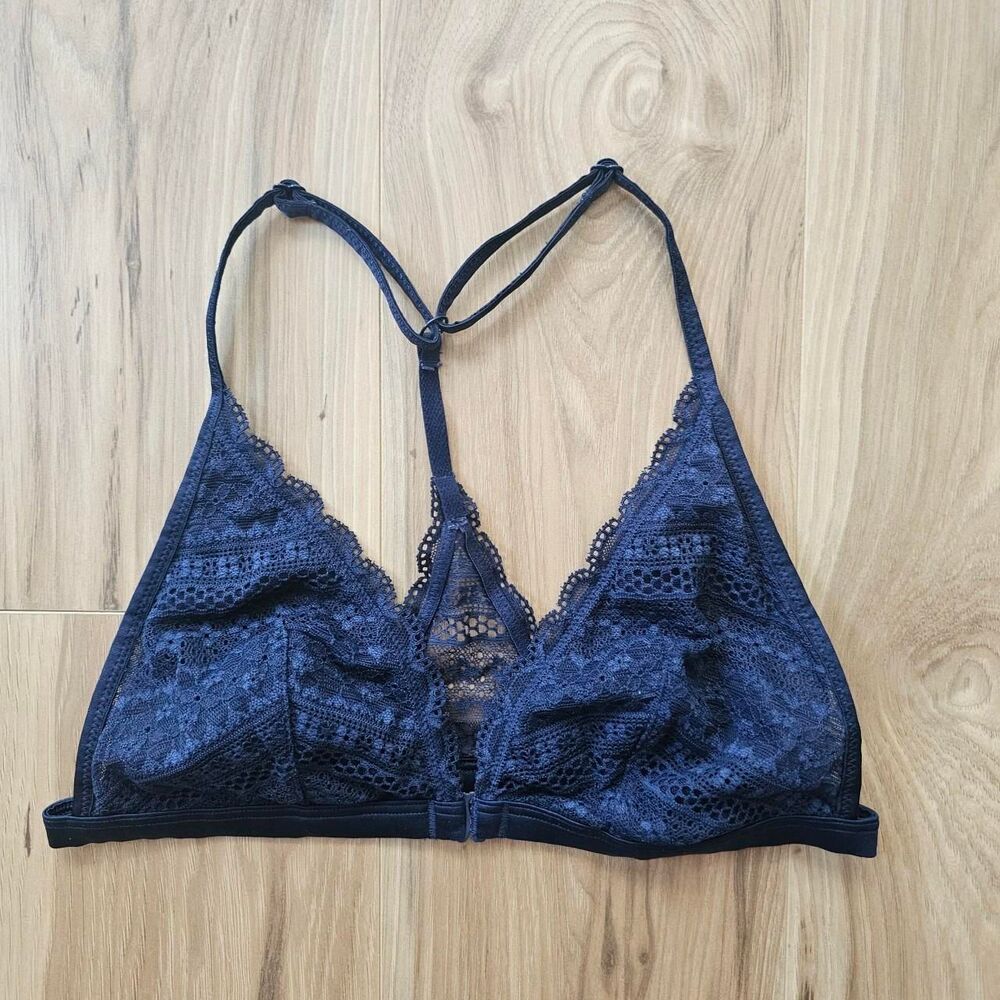 Victoria's Secret navy blue lace bralette Size M